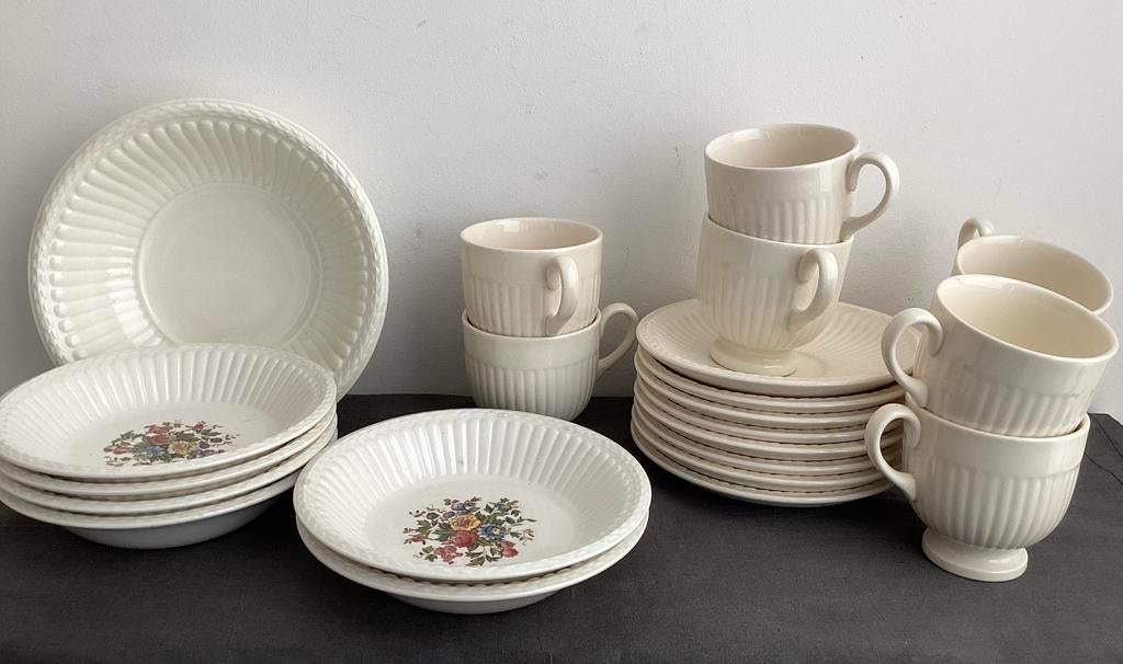 Wedgwood EDME England, schaaltjes en kop en schotels, Ophalen of Verzenden, Zo goed als nieuw, Wedgwood, Kop(pen) en/of Schotel(s)