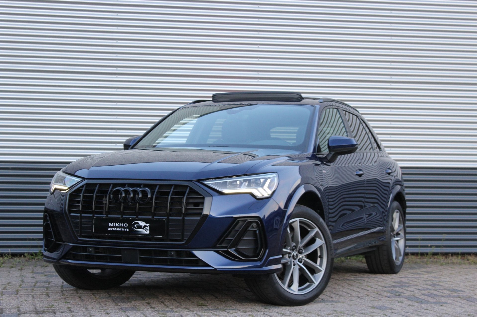 Audi Q3 45 TFSI e 3x S-Line | Panoramadak| 360 Camera | Sono, Auto's, Audi, Dealer onderhouden, Gebruikt, Zwart, Blauw