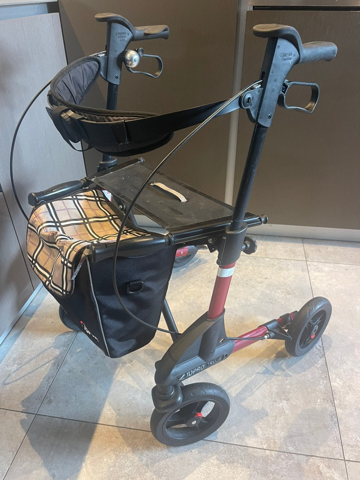 Topro troja 2G sjieke Burberry tas,rugsteun,bel, Ophalen, Lichtgewicht, Gebruikt