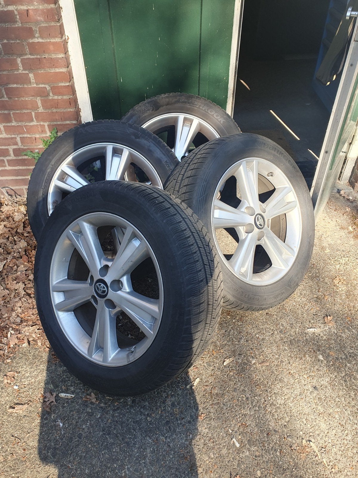 4 VELGEN VOOR RAV4 A5 EN VOOR LEXUS MET TMPS SENSOREN, Ophalen, 17 inch, Winterbanden, Velg(en)