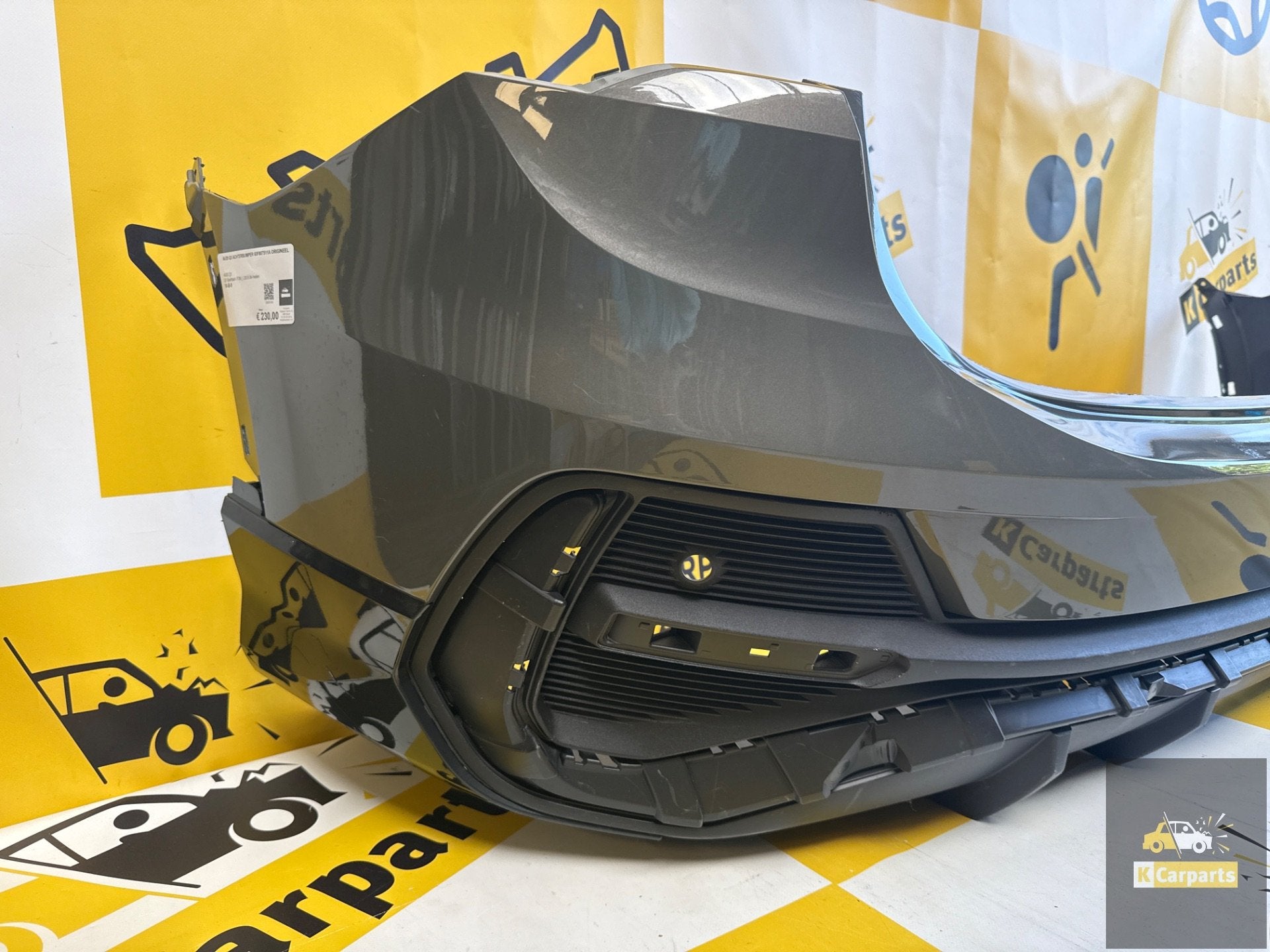Audi Q3 Achterbumper 83F807511A Origineel, Info@fabrikant.eu, Fabrikantstraat 1
1000 AA  Amsterdam, NL, Achter, Bumper