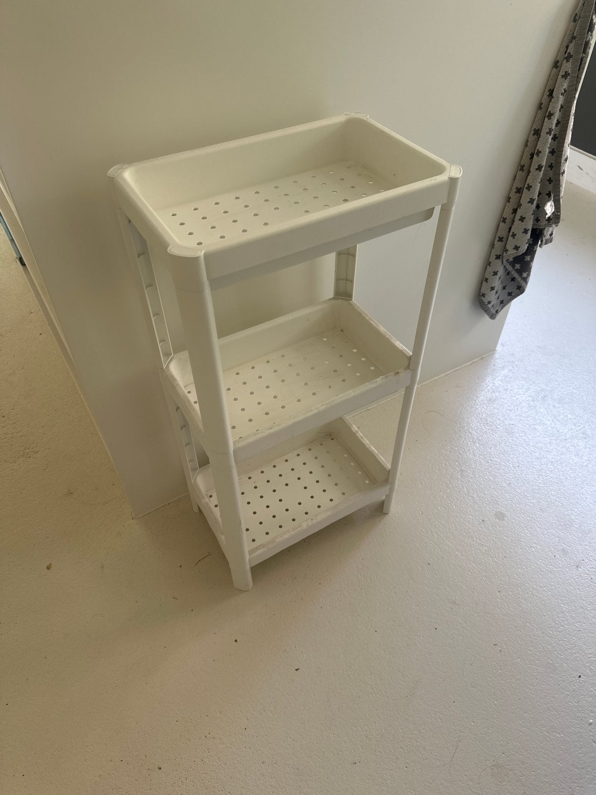 Ikea vesken wit met 3 lagen 36 b x23d x 72 h, Huis en Inrichting, Kasten | Stellingkasten, Ophalen, Gebruikt
