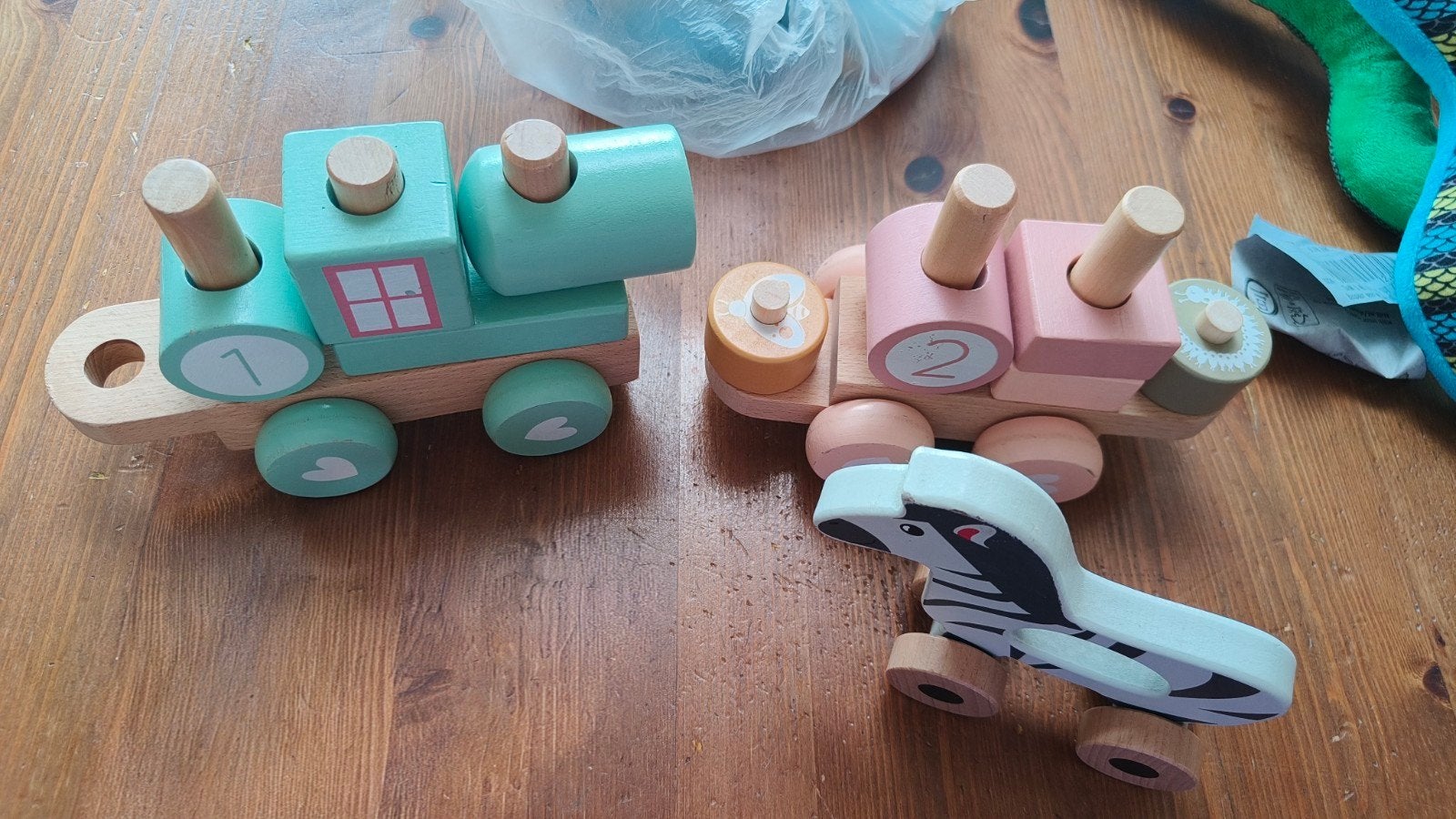 Houten trein onderdelen(Little Dutch), Ophalen of Verzenden, Gebruikt, Overige typen, Met wieltjes
