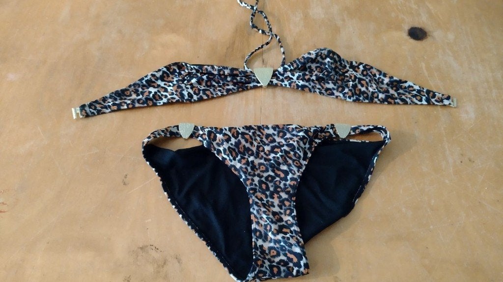 H&M panterprint bikini - 36, H&M, Bruin, Ophalen of Verzenden, Bikini