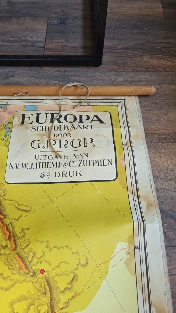 Foto 2 van Oude schoolkaart Europa – 170 200 cm