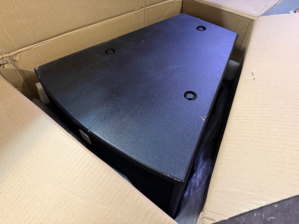 Peavey SSE 1564 subwoofer speaker (nieuw, ex demo), Subwoofer, Nieuw, Ophalen, 150 watt of meer