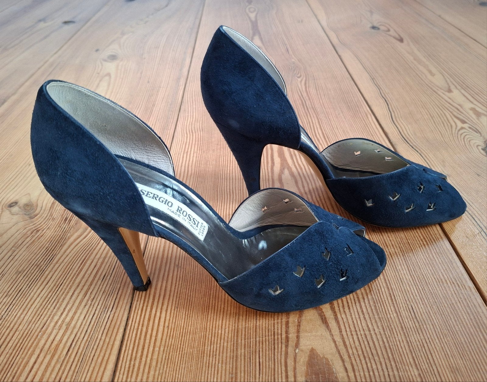Vintage donkerblauwe suède "Sergio Rossi" dames pumps. Mt.39, Pumps, Sergio Rossi, Blauw, Ophalen of Verzenden