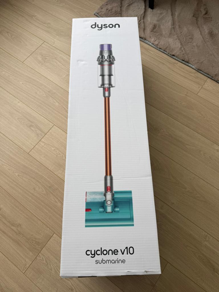 Dyson v10 cyclone submarine nieuw in doos, Ophalen of Verzenden, Zo goed als nieuw