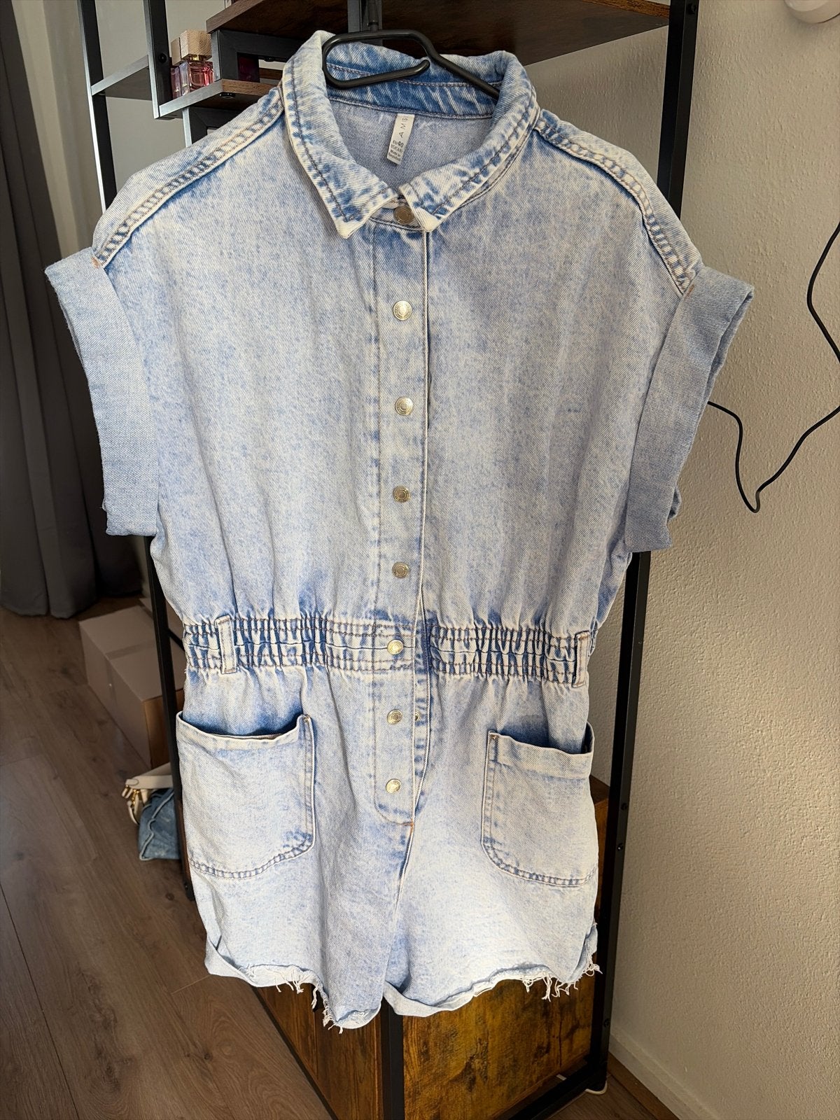 Amisu spijker jumpsuit playsuit maat M (40), Kleding | Dames, Jumpsuits, Ophalen of Verzenden, Zo goed als nieuw, Maat 38/40 (M)