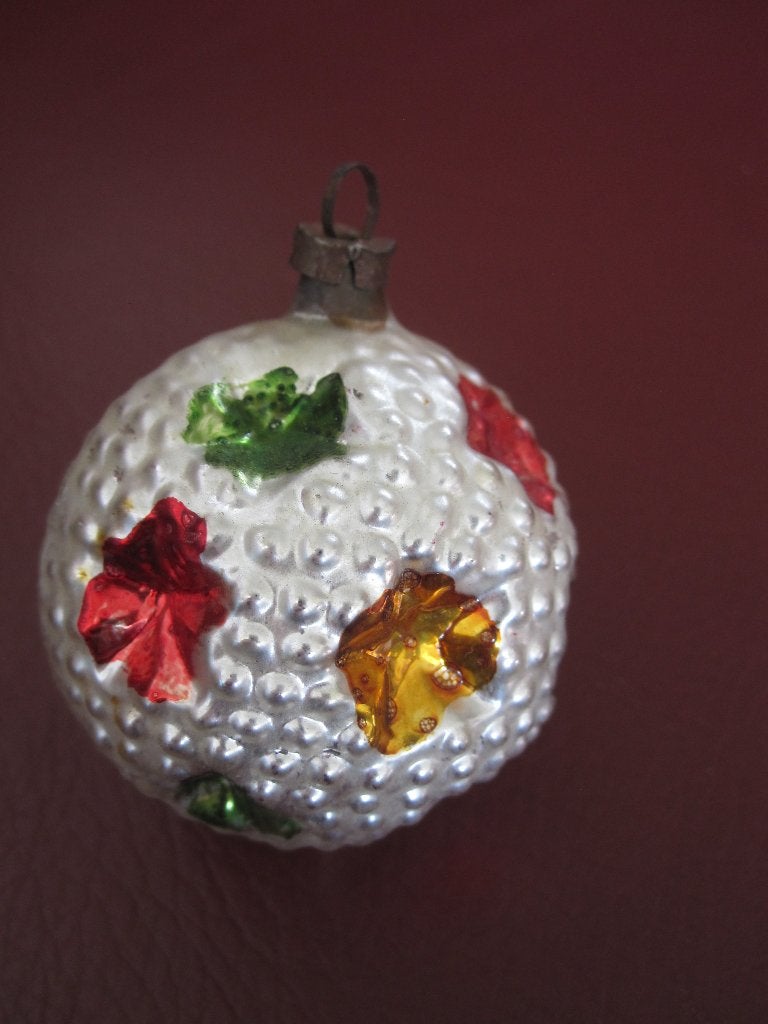 Antiek vintage oude Kerstbal bol gekleurde putjes sterretjes, Ophalen of Verzenden, Gebruikt