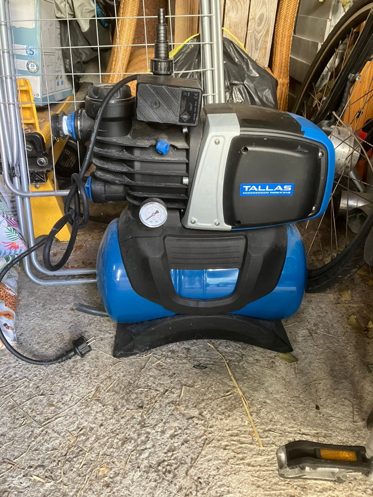 Hydrofoorpomp 1 jaar gebruikt, Tuin en Terras, Waterpompen, Ophalen, Zo goed als nieuw