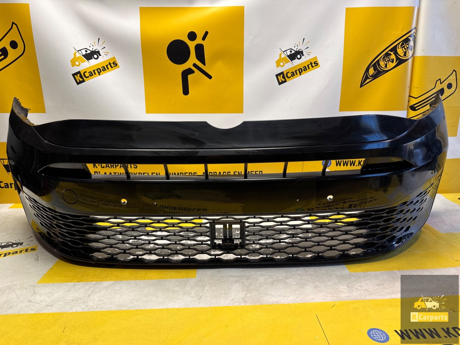 VOORBUMPER VW CADDY 2K7 BUMPER 2K7807221A Origineel, Info@fabrikant.eu, Ophalen of Verzenden, Bumper, Fabrikant BV