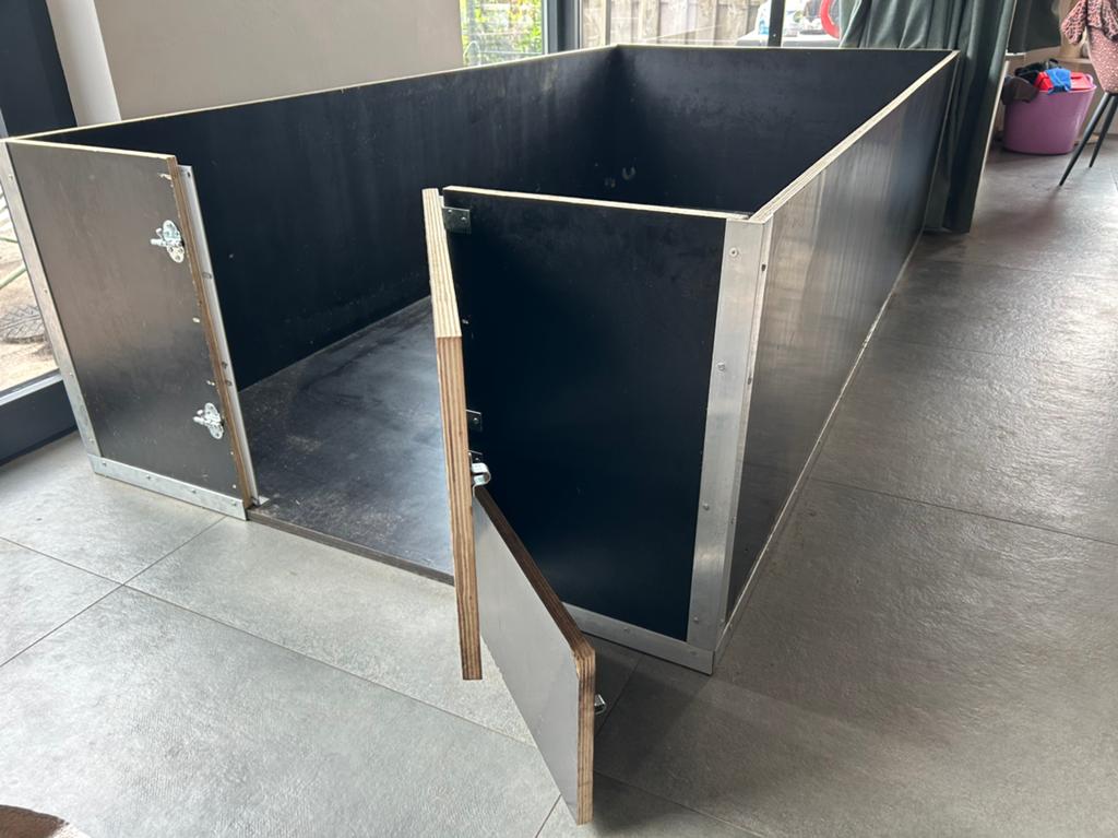 Werpkist 250x125, Ophalen, Zo goed als nieuw