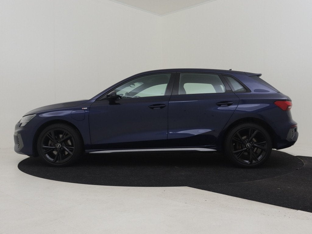 Audi A3 Sportback 40 TFSI e Advanced S-Line, Gebruikt, Euro 6, 4 cilinders, Blauw