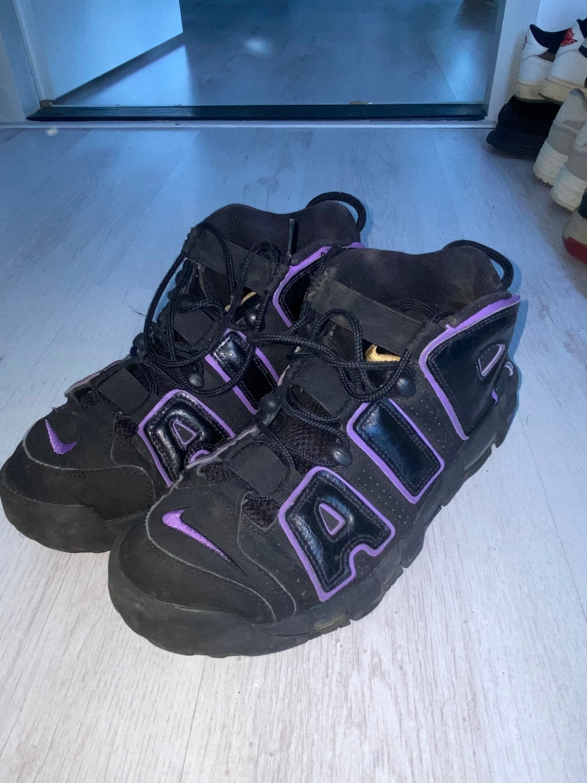 Nike Air More Uptempo + Adidas Top Ten 2000 – maat 43 / 42⅔, Sport en Fitness, Ophalen, Zo goed als nieuw, Schoenen