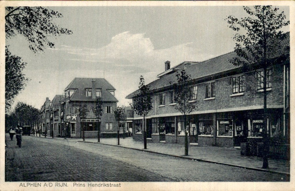 Alphen a/d Rijn - Prins Hendrikstraat - Boekhandel, Ophalen of Verzenden, 1920 tot 1940, Gelopen, Zuid-Holland