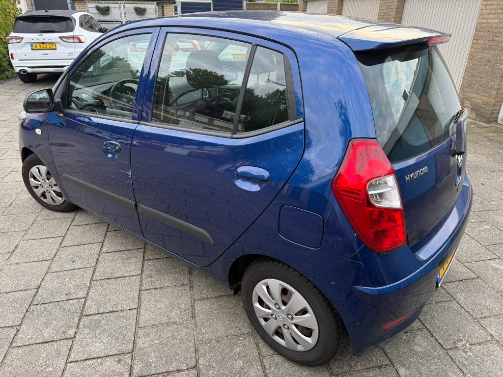 Foto 10 van Hyundai i10 1.25 I 5DR 2012 Blauw