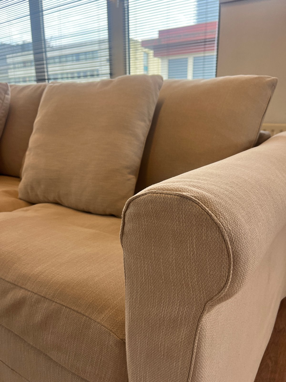 Grönlid 3-zitsbank beige, goede staat, Ophalen, Driepersoons, 75 tot 100 cm, Zo goed als nieuw