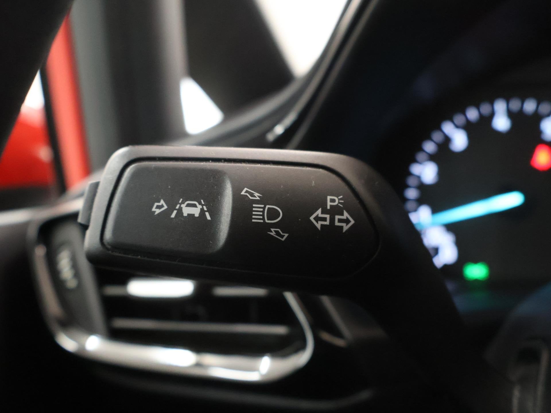 Foto 28 van Ford Fiesta 1.0 EcoBoost Connected | Cruise Control | Airco