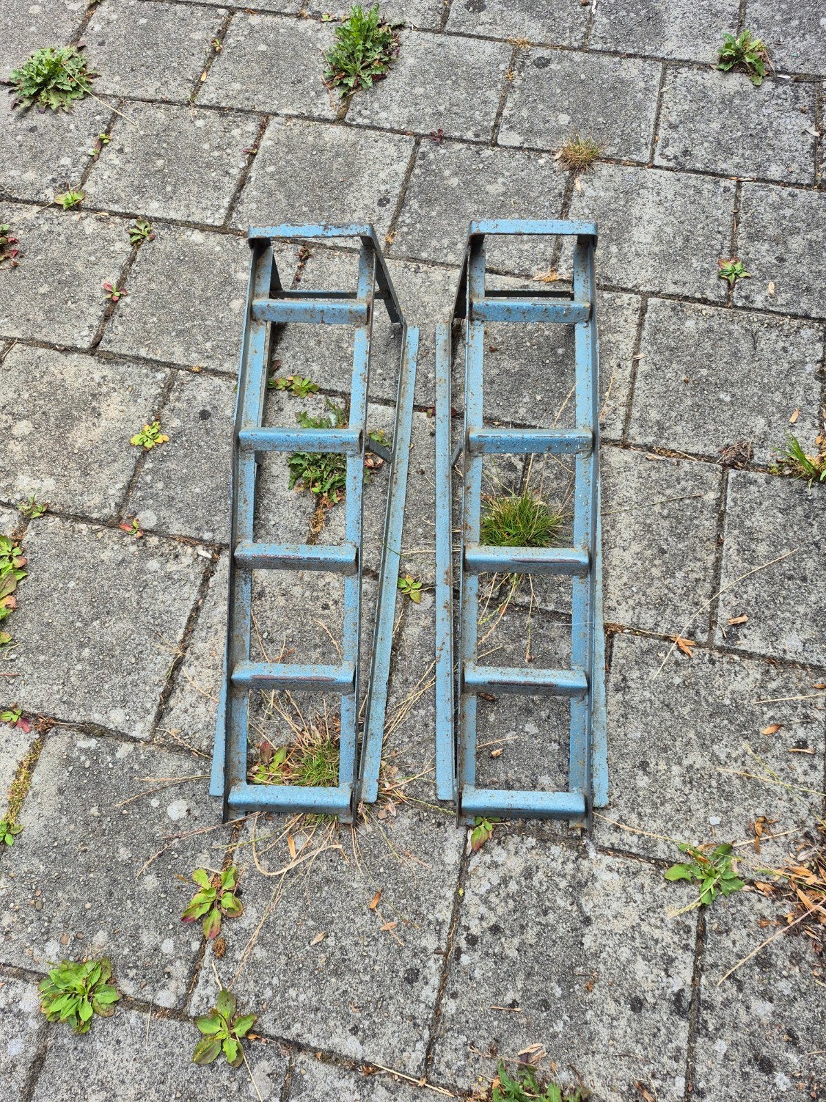 Opritbokken / Oprijdbokken voor auto onderhoud, Ophalen