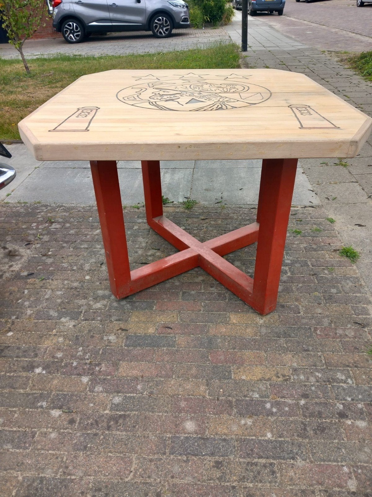 Unieke Ajax tafel - Handgemaakt met logo, Ophalen, Zo goed als nieuw, Rechthoekig, Hout