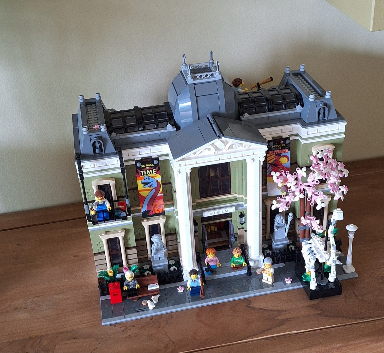 Lego museum compleet met doos en boek, Ophalen, Zo goed als nieuw