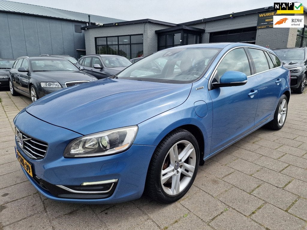 Volvo V60 2.4 D6 AWD Plug-In Hybrid Summum/Apk 24-12-2026, Auto's, Volvo, Automaat, Automatische klimaatregeling, Blauw, Vierwielaandrijving
