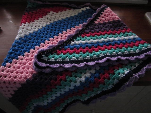 2 gehaakte stola,s hand gehaakt kleurtjes.Omslagdoek., Handgemaakt, Ophalen of Verzenden, Nieuw