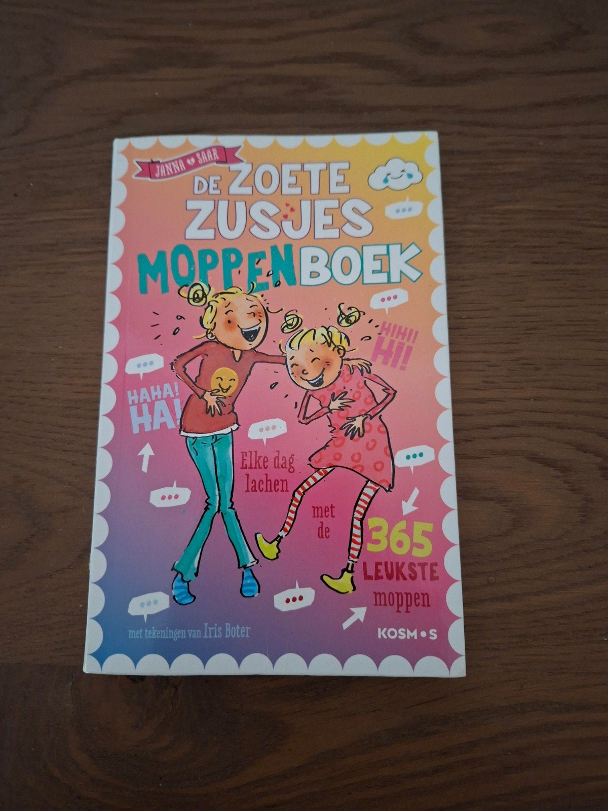 De Zoete Zusjes Moppenboek - 365 Leuke Moppen, Boeken, Ophalen of Verzenden, Zo goed als nieuw, Janna en Saar (De Zoete Zusjes)
