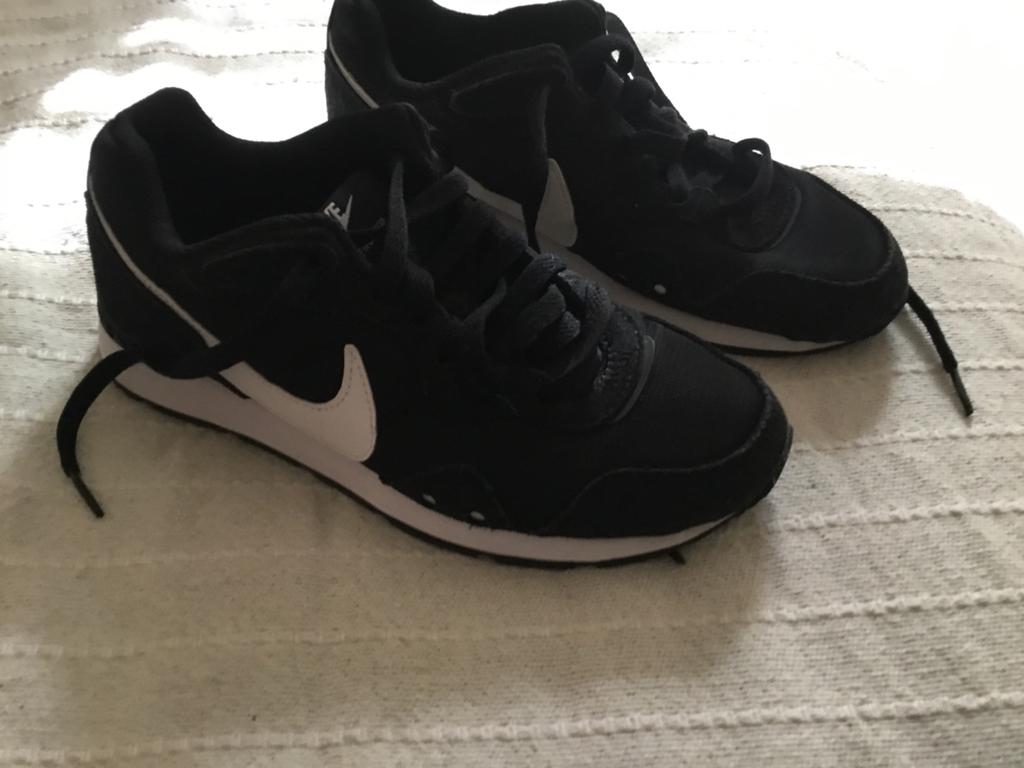 Nike venture runner maat 37,5, Ophalen of Verzenden, Zo goed als nieuw, Hardloopschoenen, Nike