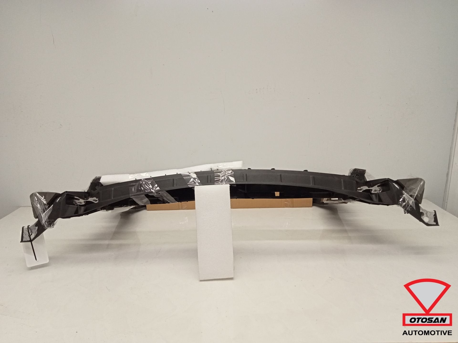 Audi A4 B9 Voorfront 2015+ 8W0805594E, Auto-onderdelen, Gebruikt, AUDI AG, Auto-Union-Strasse 1
85045  Ingolstadt, DE, Kundenbetreuung@audi.de