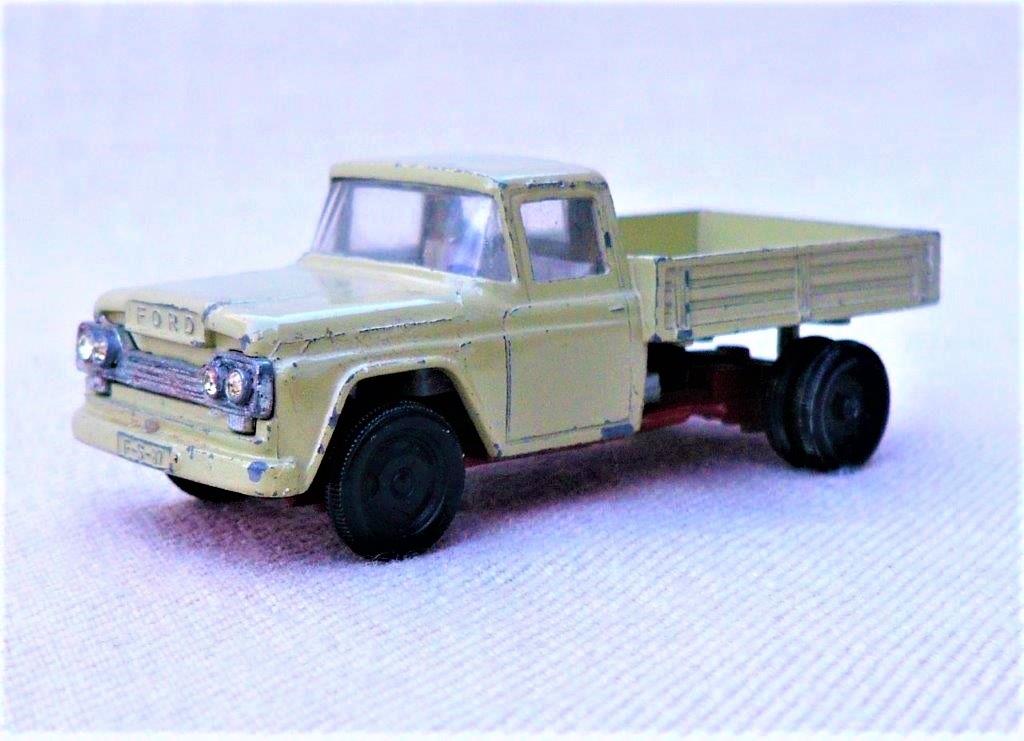 Siku V222 Ford F500 pick up truck lichtgroen. schaal 1/65., Antiek en Kunst, Antiek | Speelgoed, Ophalen of Verzenden