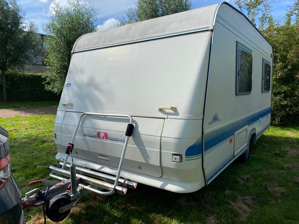 Leuke Adria 432PX Altea caravan voor het hele gezin, Caravans en Kamperen, Caravans, Frans bed, Treinzit, 750 - 1000 kg, Particulier