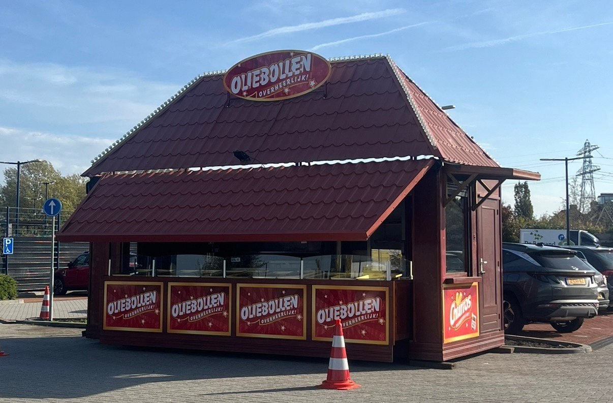 Foto 4 van Oliebollenkramen te huur / Verkoopwagens te huur /oliebollen