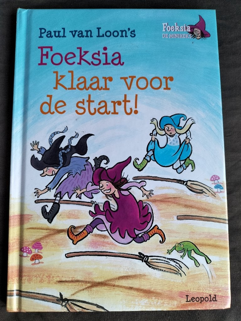 Paul van Loon - Foeksia klaar voor de start! / avi  E4, Boeken, Ophalen of Verzenden, Zo goed als nieuw, Paul van Loon, Fictie algemeen
