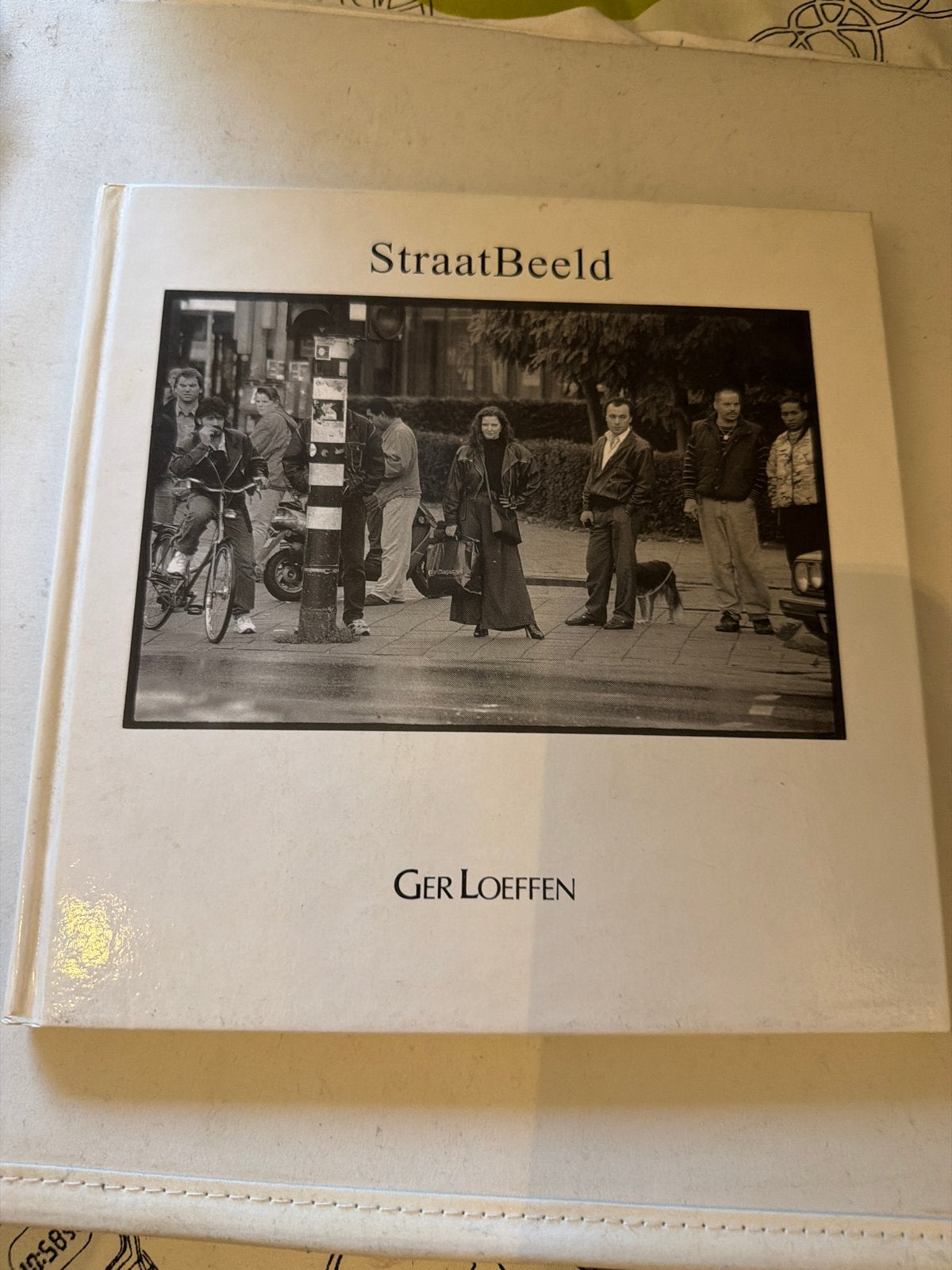 StraatBeeld - Ger Loeffen - Fotoboek Nijmegen, Verzenden, Zo goed als nieuw, Fotografie algemeen