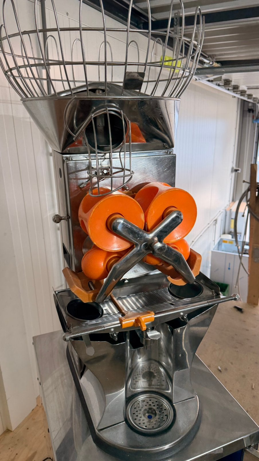 Sinaasappelpers – Horeca kwaliteit, Witgoed en Apparatuur, Juicers, Zo goed als nieuw, Citruspers, Elektrisch, Ophalen
