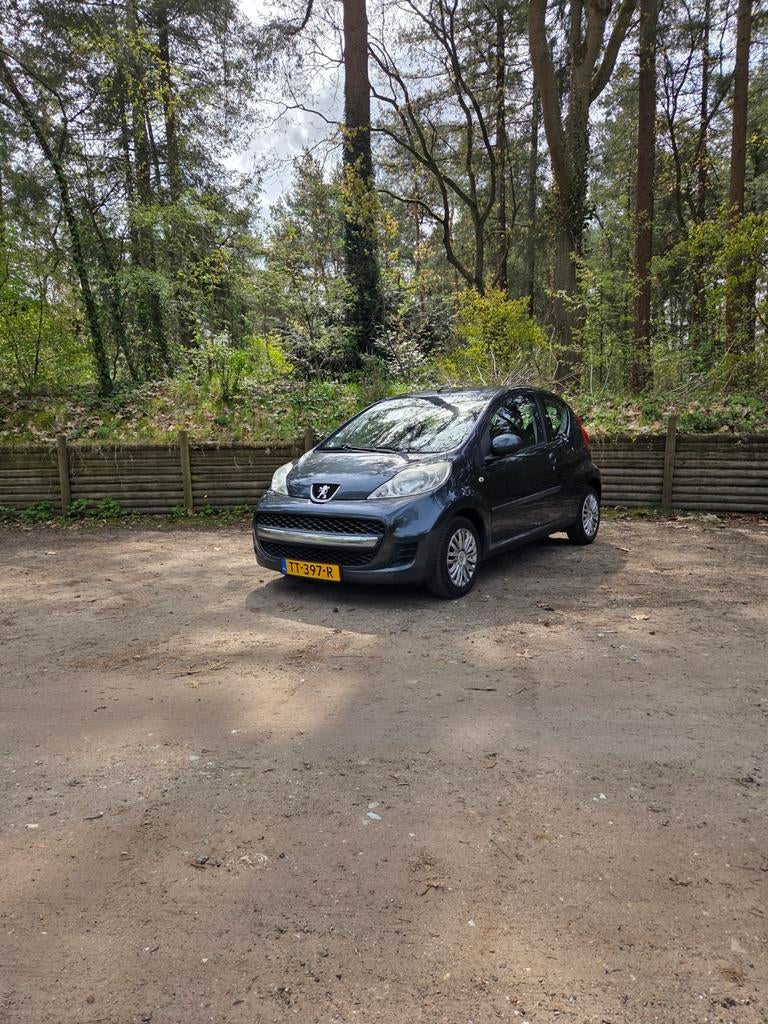 Peugeot 107 1.0 12V 3DR 2009,Apple carplay, nieuwe APK, Auto's, Voorwielaandrijving, Stof, 4 stoelen, 68 pk