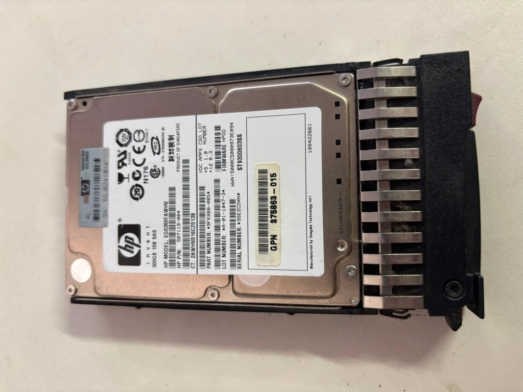 HP 300GB 10K SAS SFF harddisk (6G DP) – incl. caddy, Ophalen, Intern, Gebruikt, SAS
