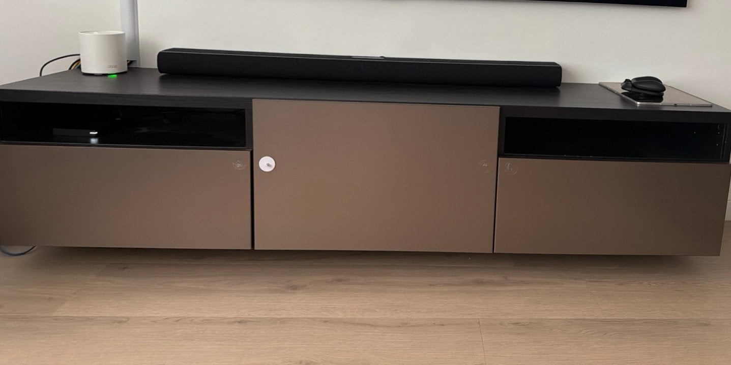 IKEA TV-meubel – 2 jaar oud – bijna als nieuw, Huis en Inrichting, Ophalen, Zo goed als nieuw, 25 tot 50 cm, 100 tot 150 cm
