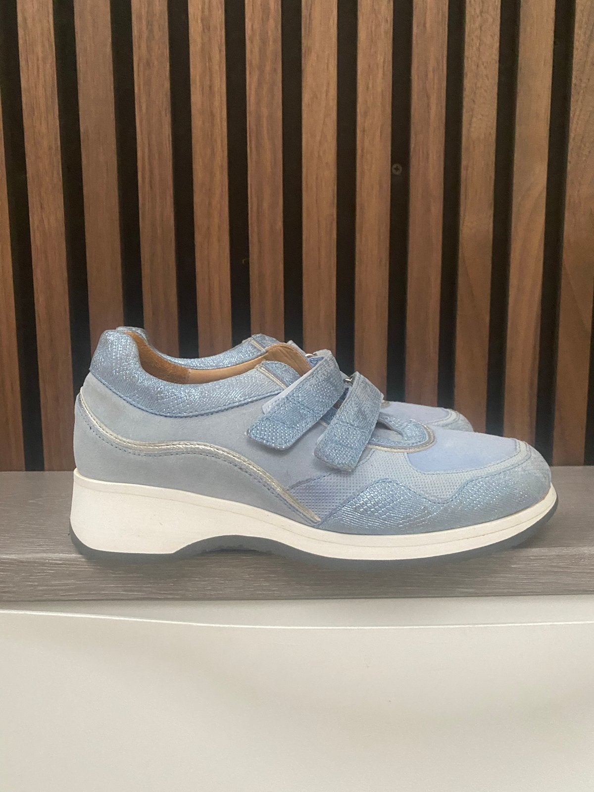Nieuw Nimco NM4Y klittenband comfort sneakers leer 38.5 39 6, Kleding | Dames, Blauw, Nieuw, Ophalen of Verzenden, Sneakers of Gympen