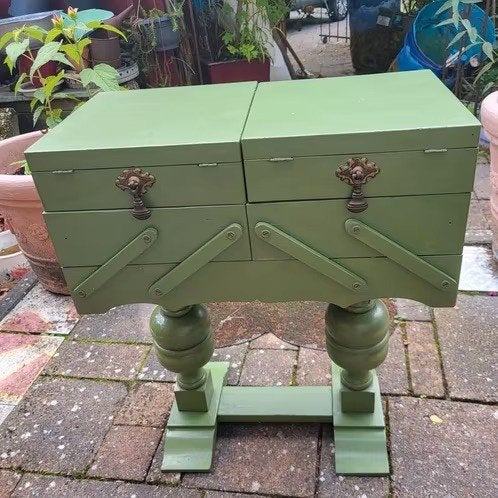 Uniek groen naaikastje, bijzettafeltje, Ophalen of Verzenden