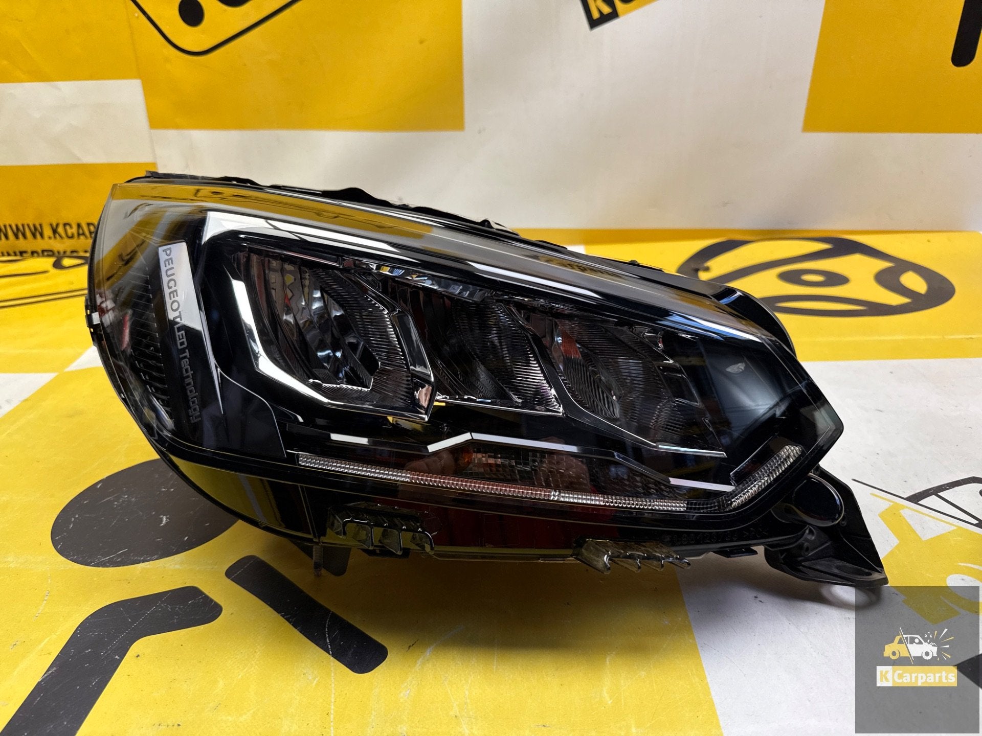 Koplamp PEUGEOT Rechts 208 FACELIFT II 2 2008 II 2 LED 19-20