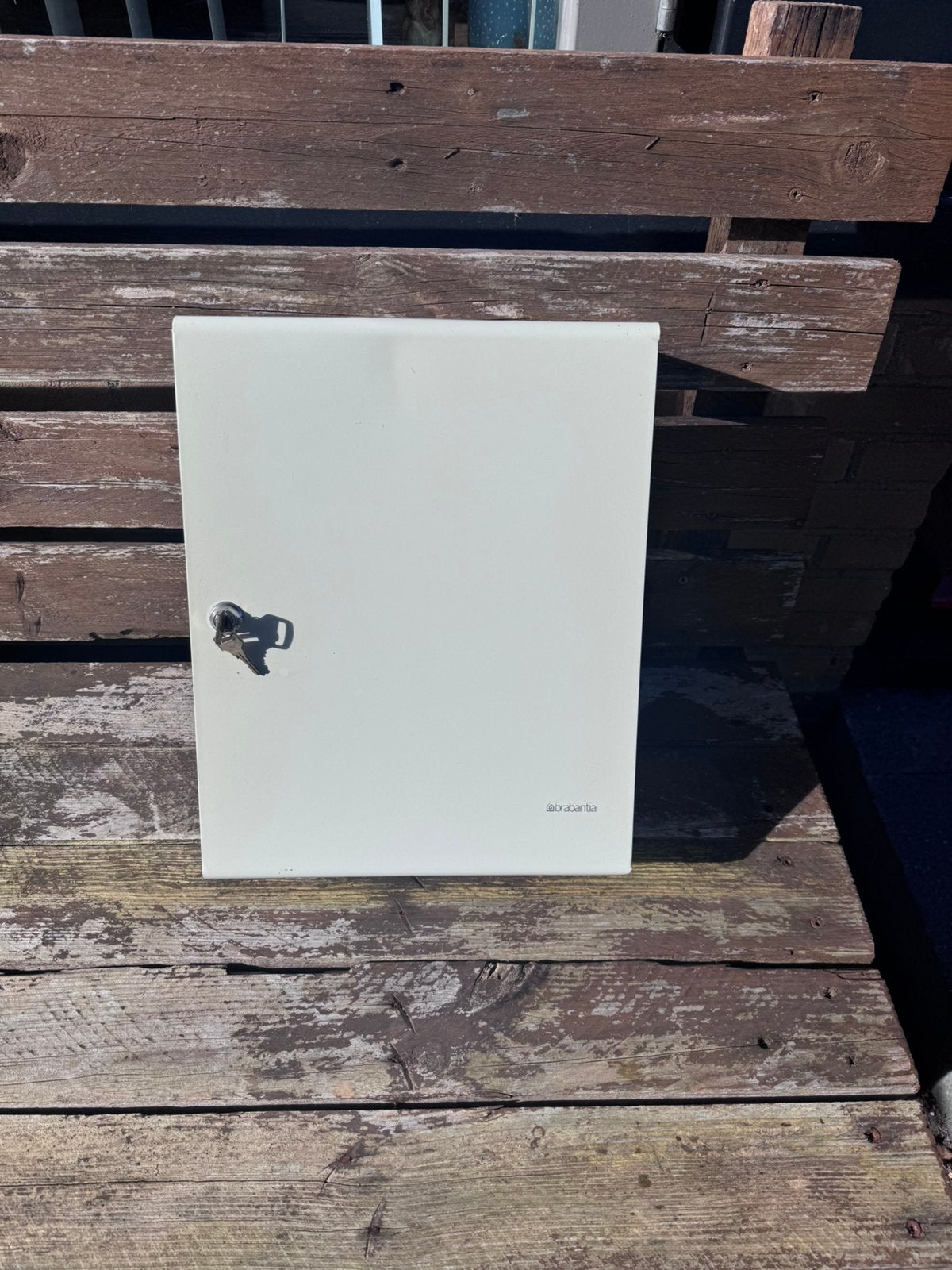 Brabantia  IJzeren medicijnkastje 29X36.5X15 CM, Ophalen of Verzenden, Zo goed als nieuw