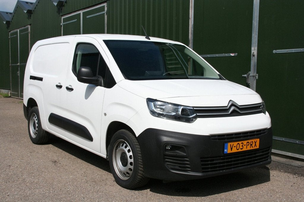 Citroen BERLINGO 1.2 PureTech Club XL BENZINE, AIRCO, NAVIGA, Auto's, Voorwielaandrijving, Stof, Gebruikt, 1199 cc
