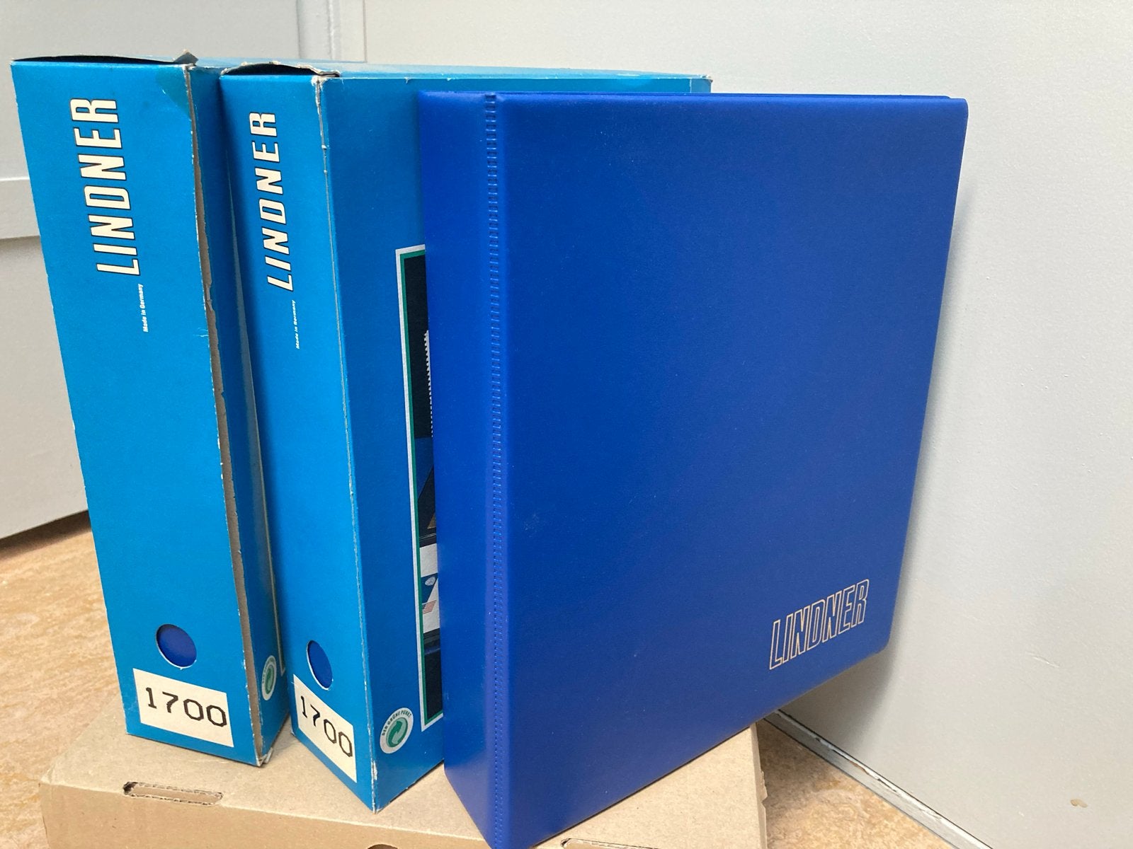 3x Lindner 1700 Uniplate Albums Lichtblauw - Nieuw!, Ophalen of Verzenden, Verzamelalbum