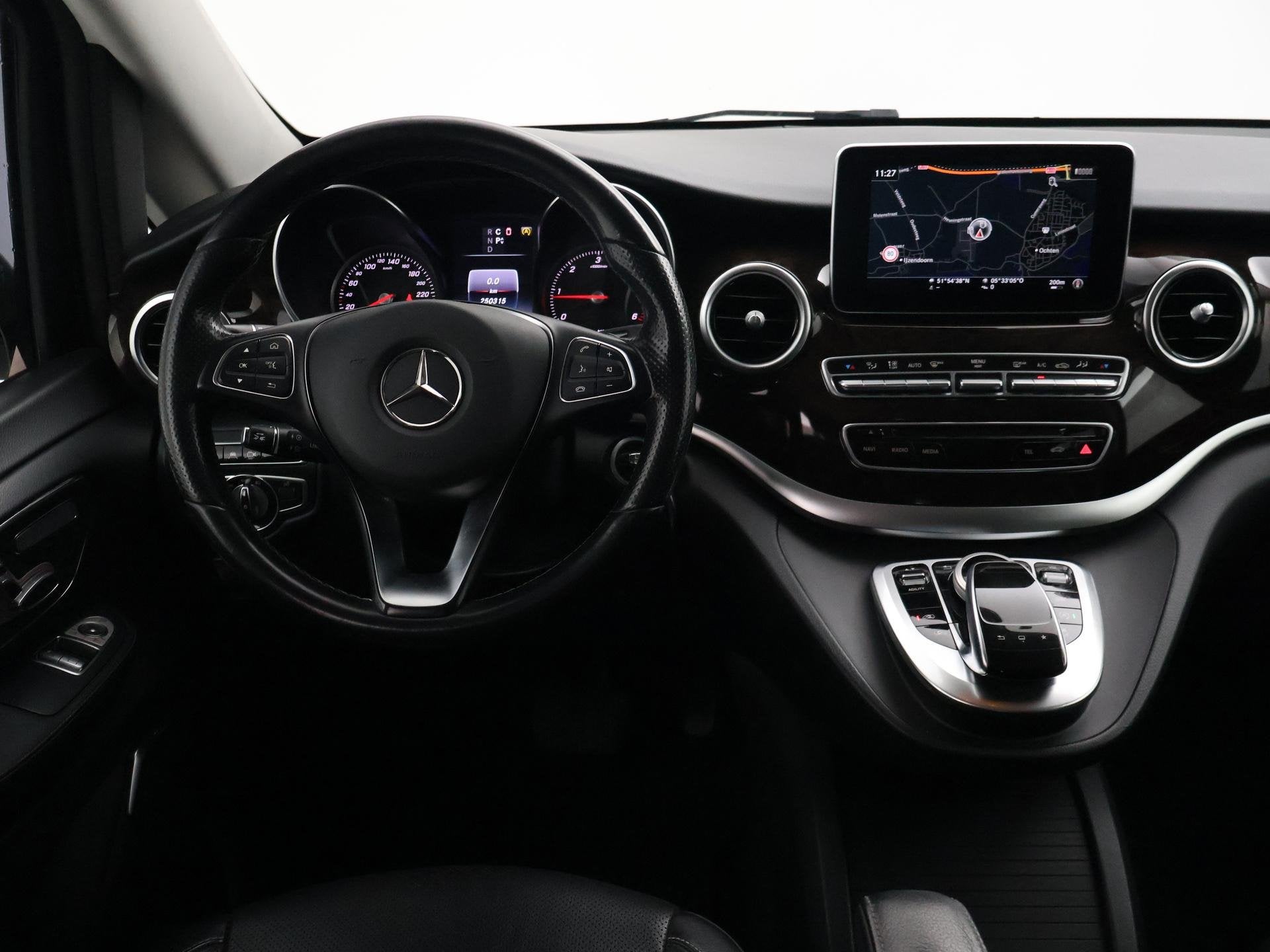 Mercedes-Benz V-klasse 250d 4-MATIC EXTRA LANG AVANTGARDE 6-, Auto's, Automaat, 15 km/l, Gebruikt, Euro 6