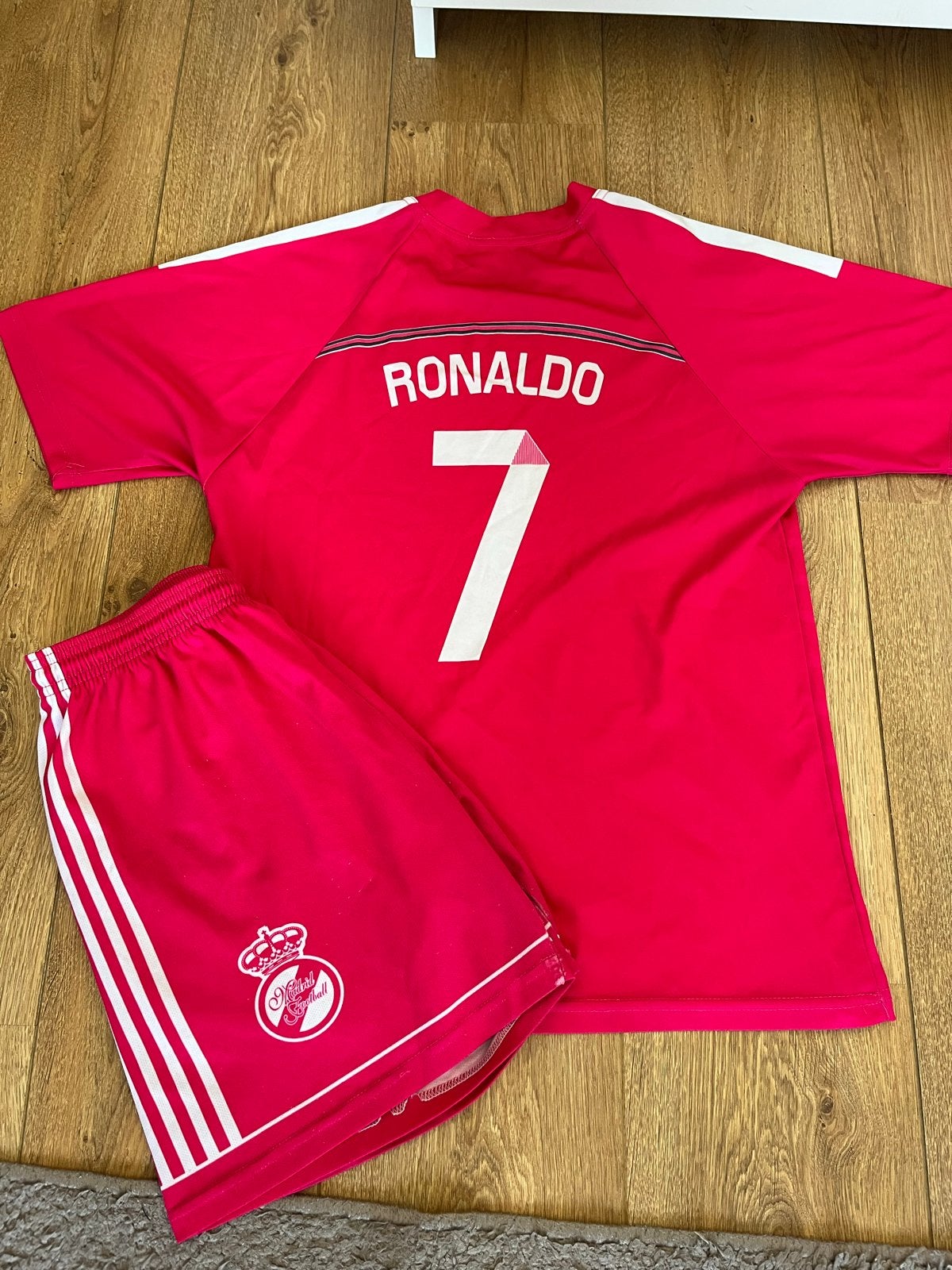 Ronaldo Voetbalset Roze maat 176 of S, Kinderen en Baby's, Ophalen of Verzenden, Gebruikt, Jongen of Meisje