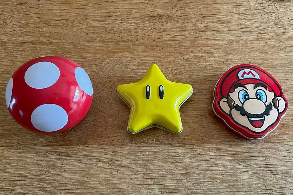 Mario met paddestoel en ster (metaal), Ophalen, Zo goed als nieuw