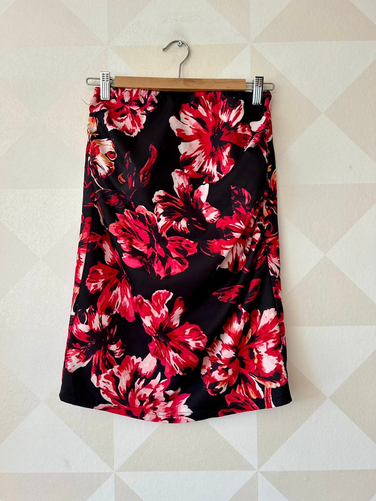 Grace Karin midi rok kokerrok zwart rood bloem S/36 zgan, Zwart, Grace Karin, Ophalen of Verzenden, Zo goed als nieuw
